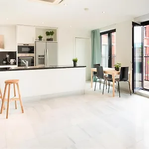 https://marble-lodge-luxury-apartments-center-of-antwerp.brusselshotelsbook.com